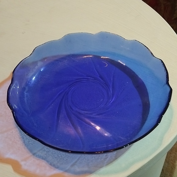 Arcoroc France Cobalt Blue Scalloped Edge Swirl Textured Glass Plate 8" - Picture 1 of 4